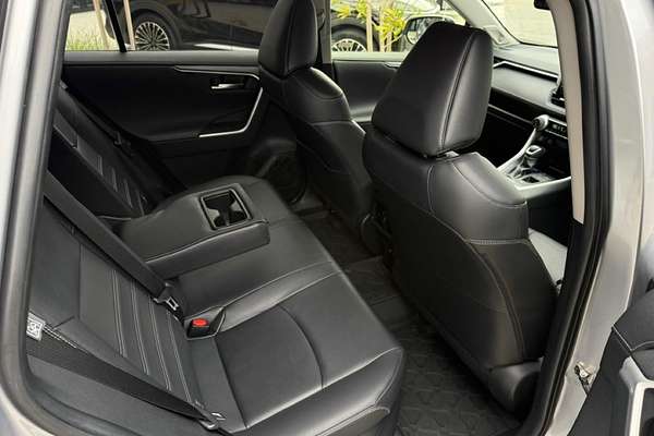 2020 Toyota RAV4 Cruiser AXAH52R