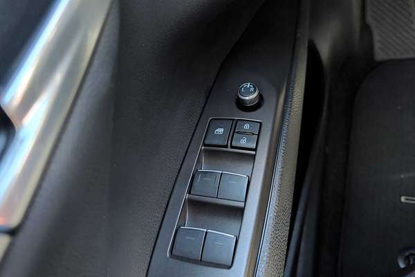 2023 Toyota Camry XSE V6