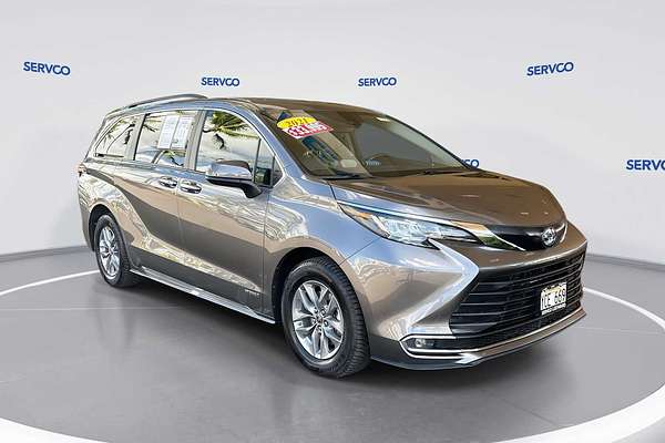 2021 Toyota SIENNA XLE