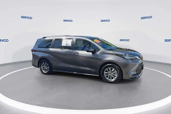 2021 Toyota SIENNA XLE