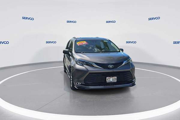 2021 Toyota SIENNA XLE