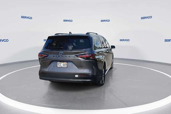 2021 Toyota SIENNA XLE