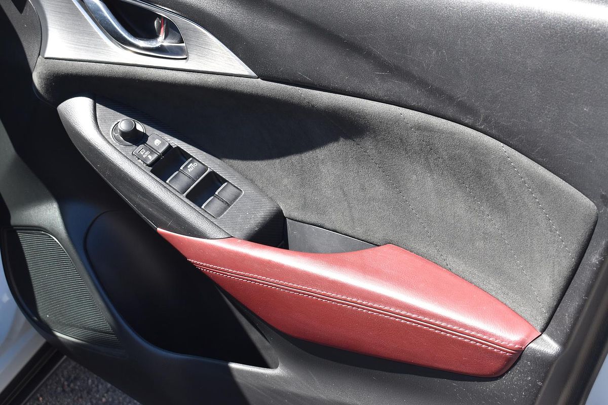 2017 Mazda CX-3 Akari DK