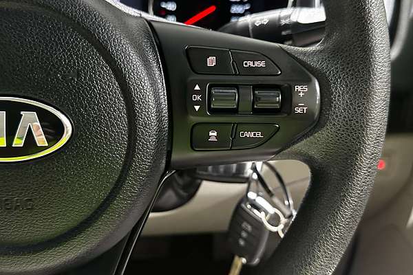 2020 Kia Carnival S YP