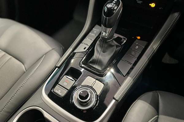 2025 Isuzu MU-X LS-T