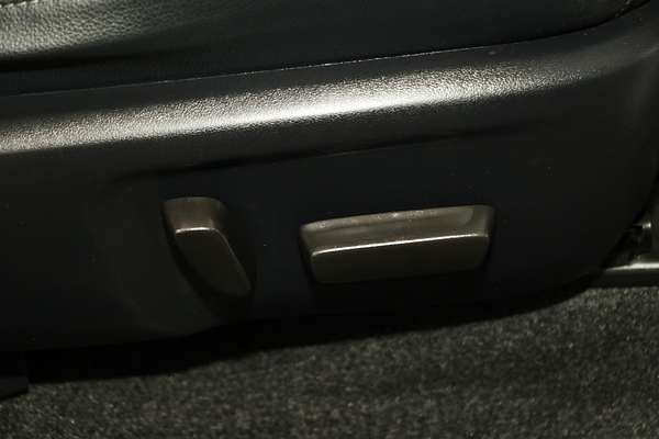 2021 Toyota Hilux SR5 GUN126R 4X4