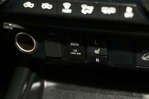 2021 Toyota Hilux SR5 GUN126R 4X4