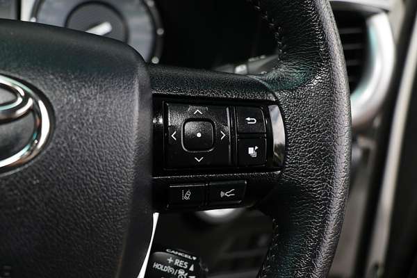 2021 Toyota Hilux SR5 GUN126R 4X4