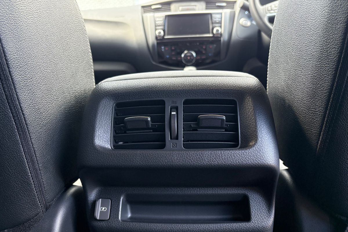 2025 Nissan Navara PRO-4X D23 4X4