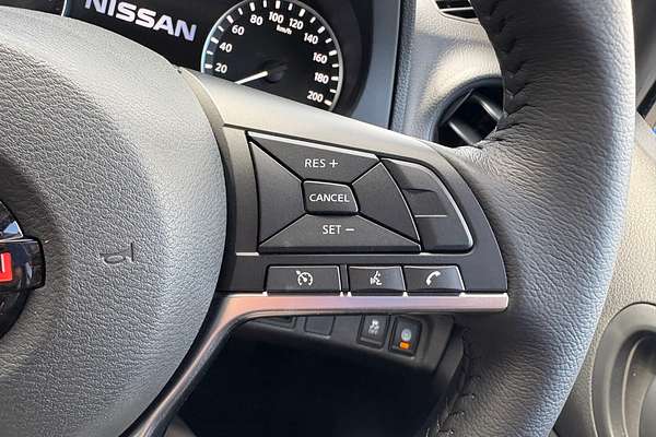 2025 Nissan Navara PRO-4X D23 4X4