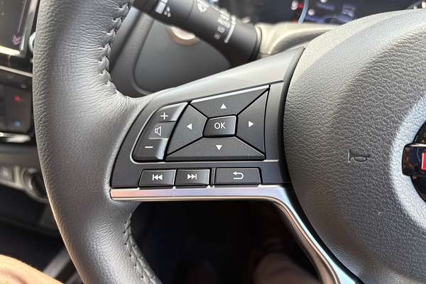 2025 Nissan Navara PRO-4X D23 4X4