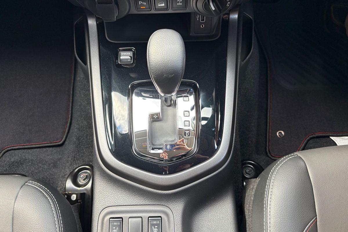2025 Nissan Navara PRO-4X D23 4X4