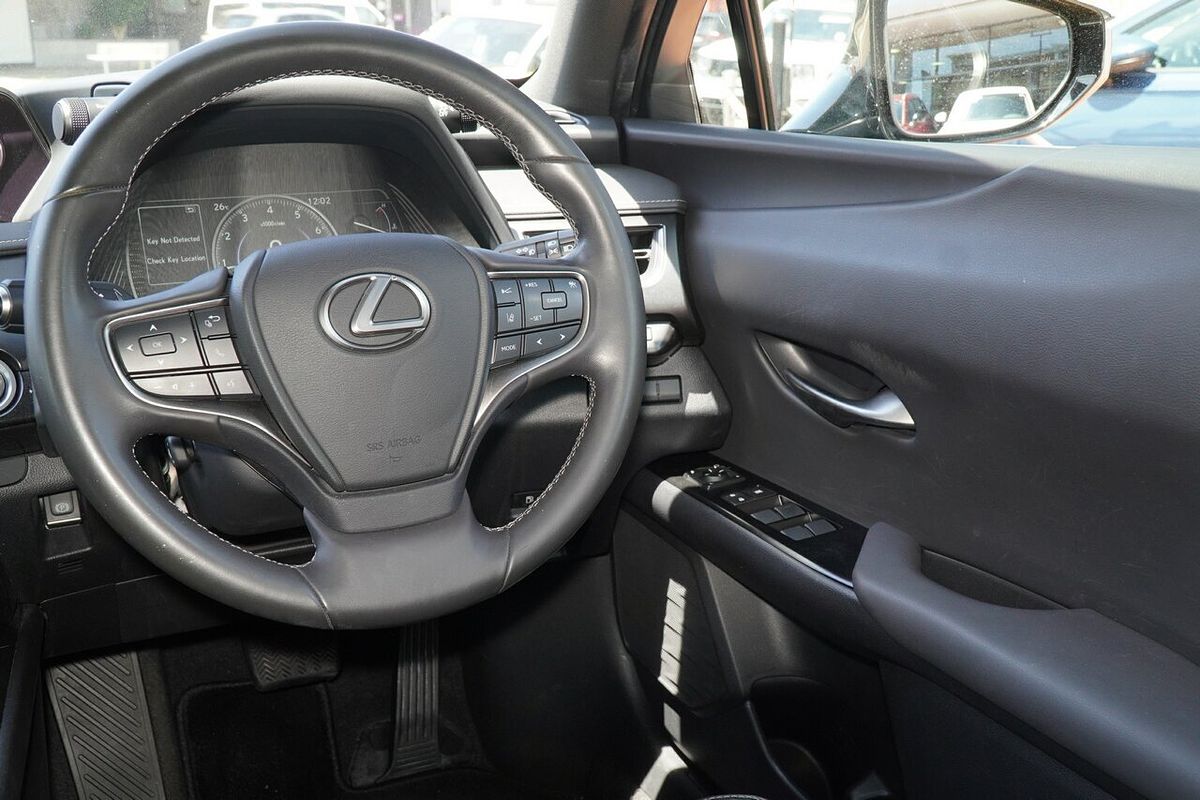 2019 Lexus UX UX200 Luxury MZAA10R