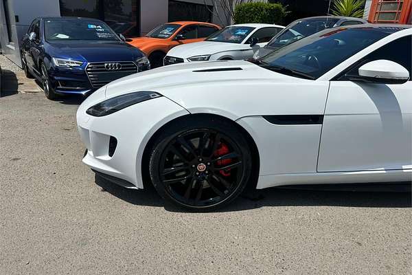 2017 Jaguar F-TYPE R X152