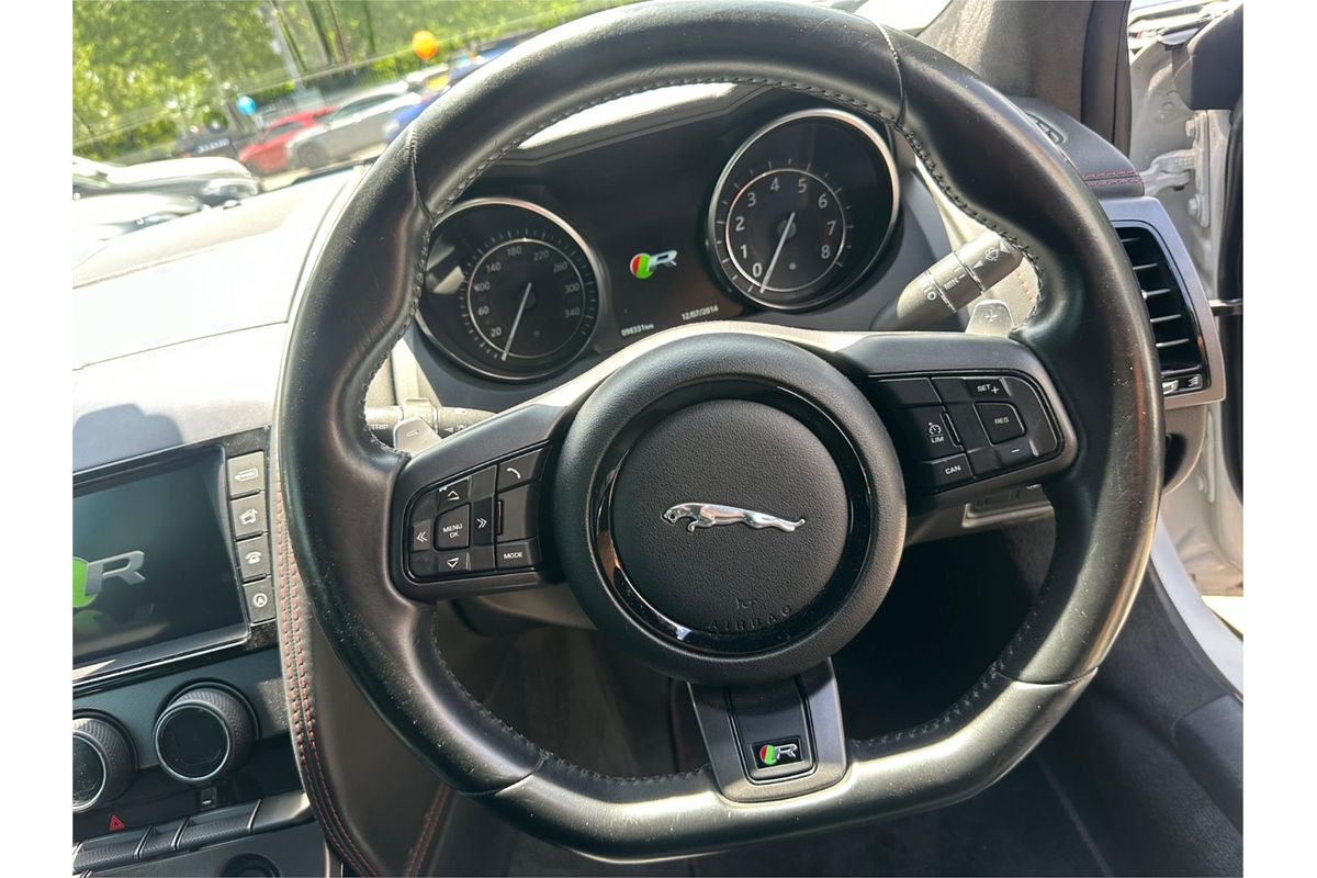 2017 Jaguar F-TYPE R X152