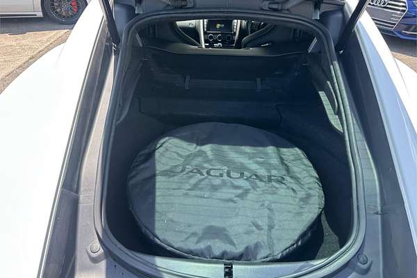 2017 Jaguar F-TYPE R X152