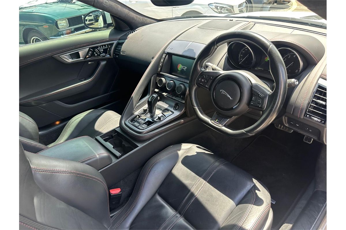 2017 Jaguar F-TYPE R X152