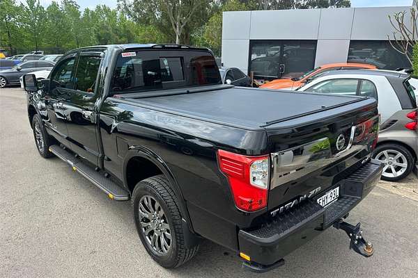 2018 Nissan TITAN PLATINUM XD