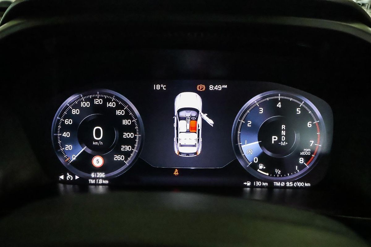 2019 Volvo XC40 T4 Momentum