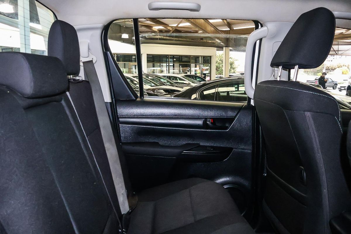 2020 Toyota Hilux SR GUN126R 4X4