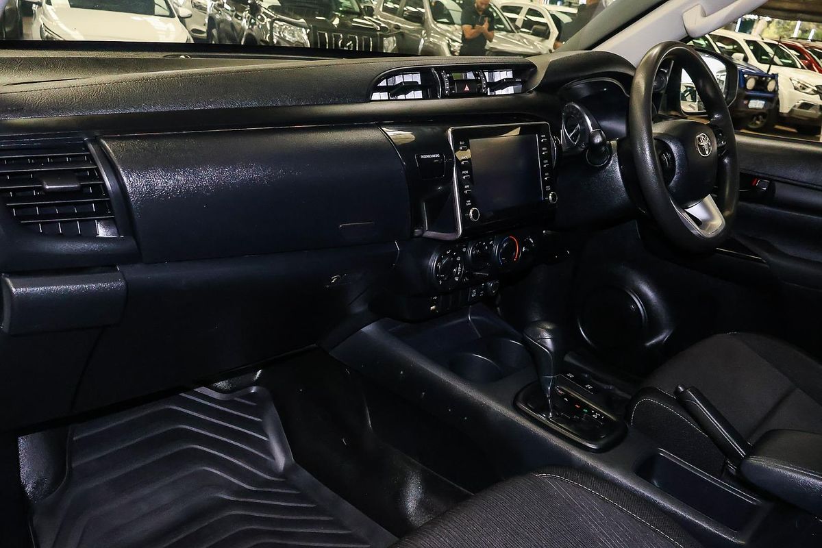 2020 Toyota Hilux SR GUN126R 4X4