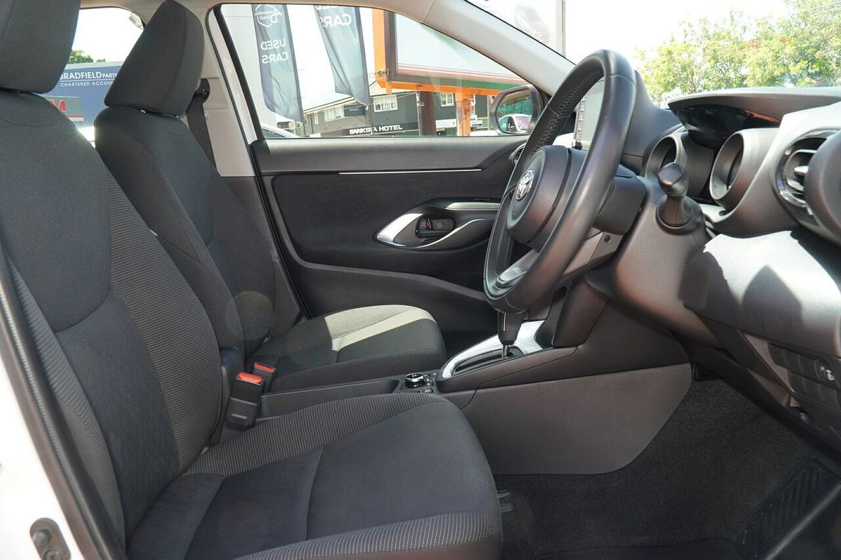 2023 Toyota Yaris Cross GX MXPJ15R