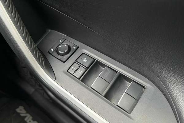 2020 Toyota RAV4 Cruiser AXAH52R