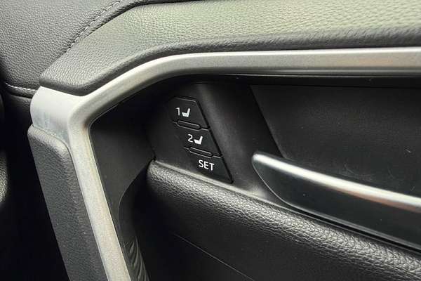 2020 Toyota RAV4 Cruiser AXAH52R