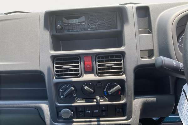 2024 Suzuki Carry KC 4WD - 5sp Manual