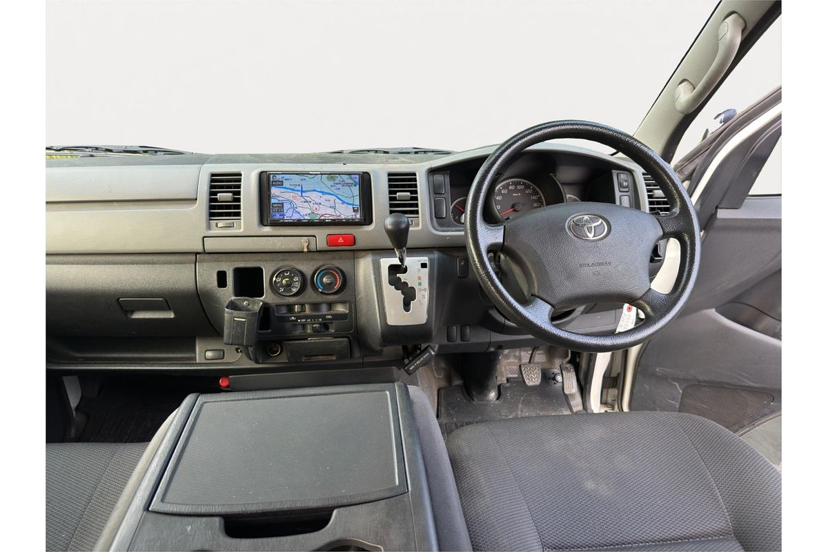 2010 Toyota Hiace DX High Roof 4WD