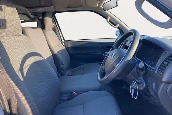 2014 Toyota Hiace DX 4WD High Roof