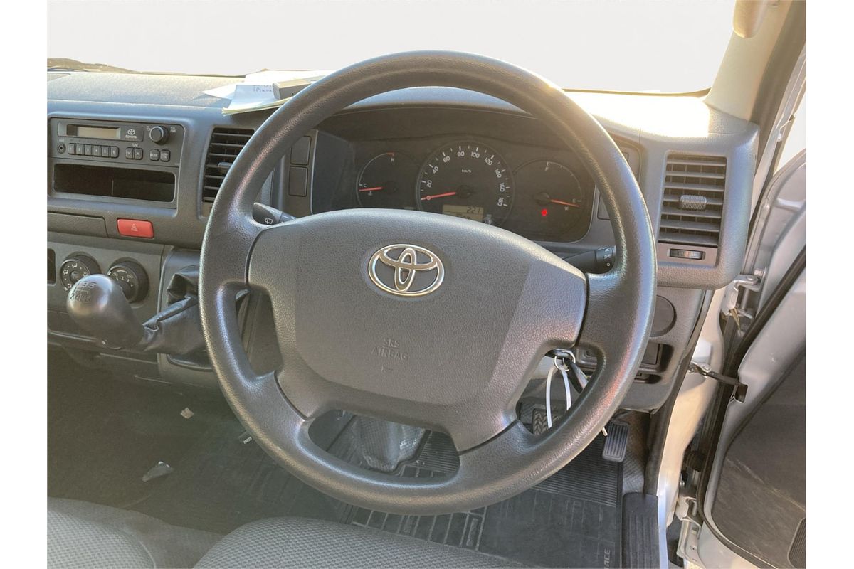 2014 Toyota Hiace DX 4WD High Roof