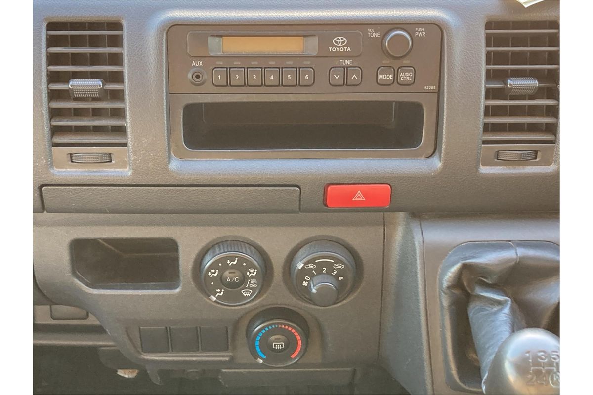 2014 Toyota Hiace DX 4WD High Roof