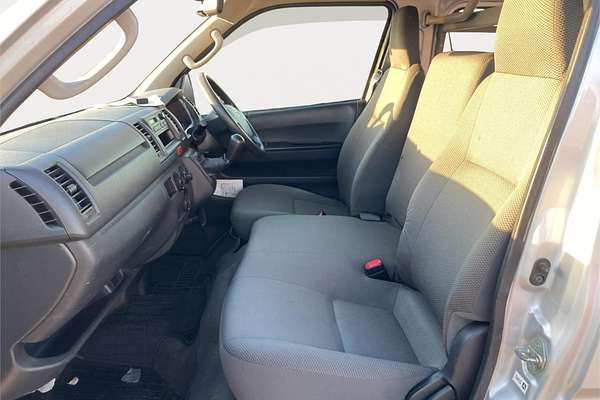 2014 Toyota Hiace DX 4WD High Roof