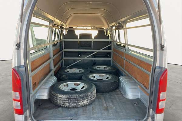 2014 Toyota Hiace DX 4WD High Roof