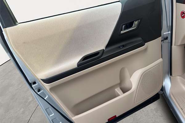 2008 Toyota Alphard 240X Welcab