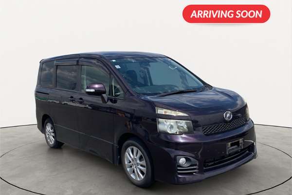 2010 Toyota Voxy ZS Welcab