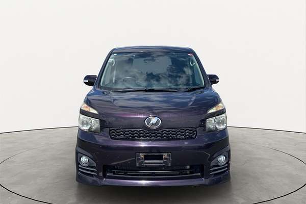 2010 Toyota Voxy ZS Welcab
