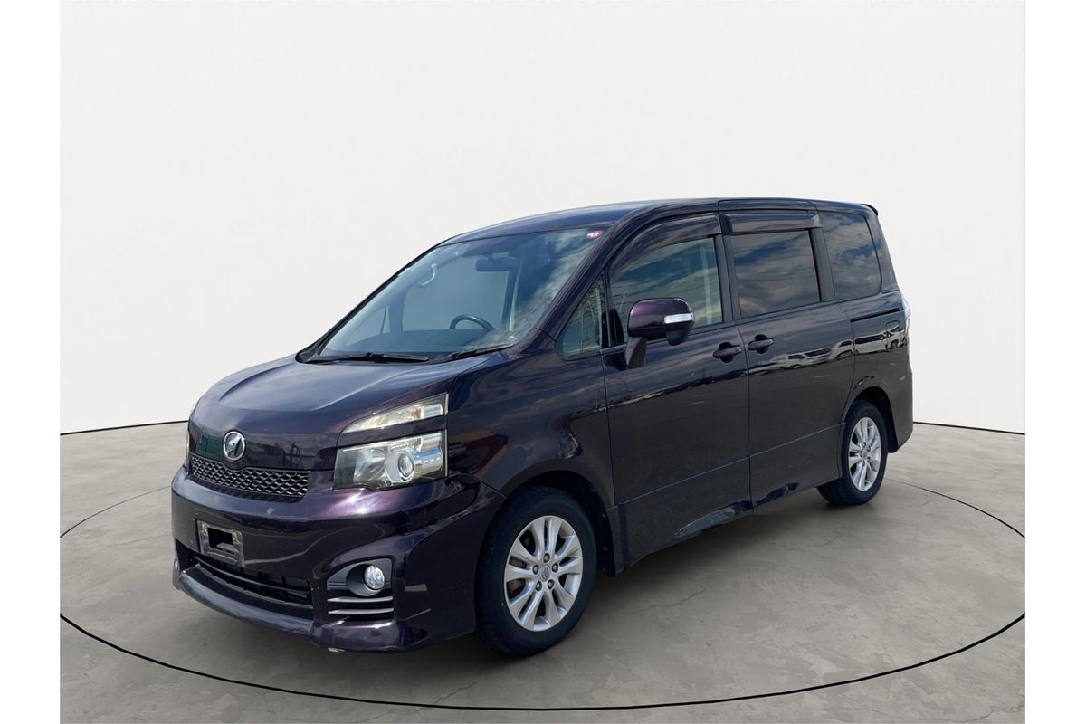 2010 Toyota Voxy ZS Welcab