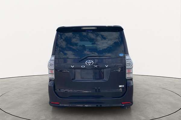 2010 Toyota Voxy ZS Welcab
