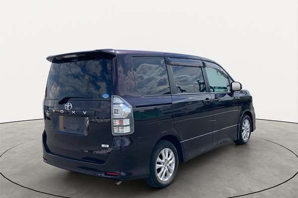 2010 Toyota Voxy ZS Welcab