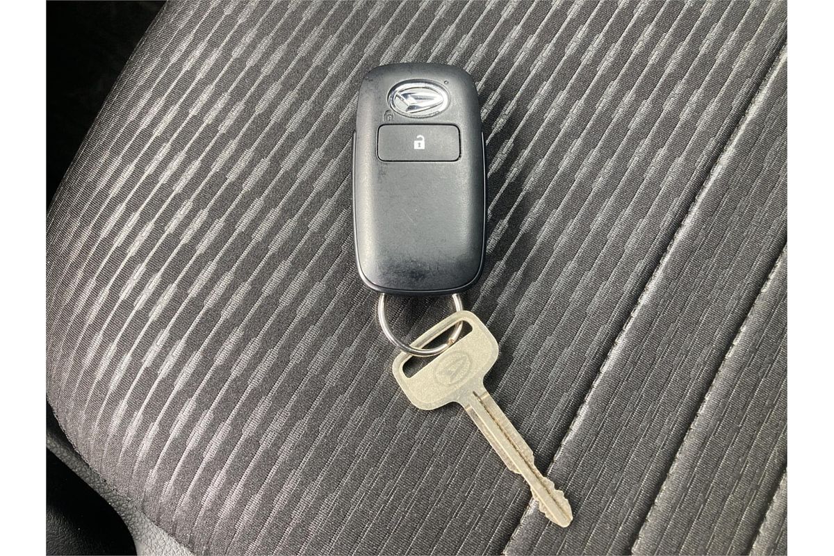 2024 Daihatsu Hijet Extra