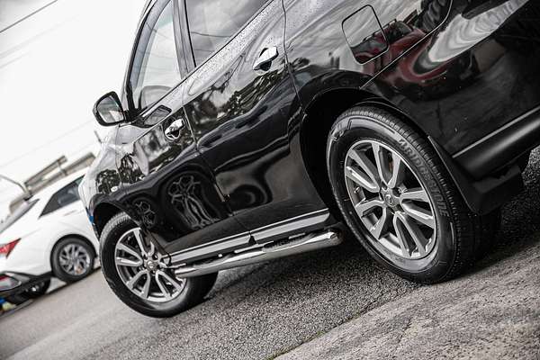 2016 Nissan Pathfinder ST R52