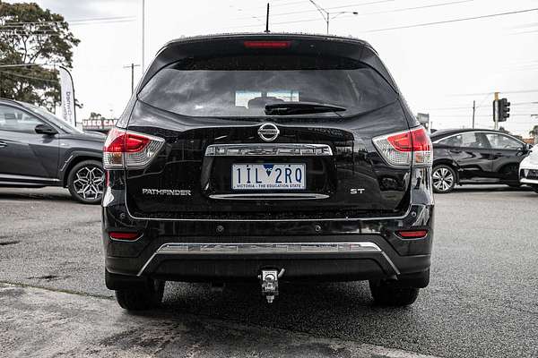 2016 Nissan Pathfinder ST R52