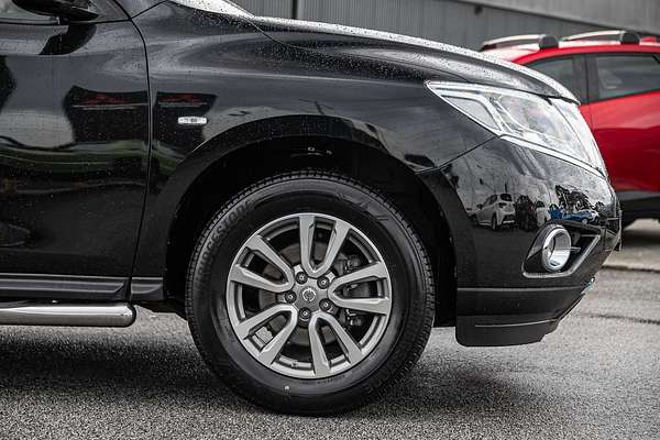 2016 Nissan Pathfinder ST R52