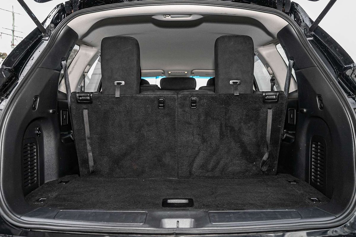 2016 Nissan Pathfinder ST R52