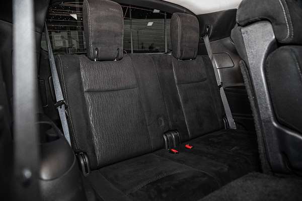 2016 Nissan Pathfinder ST R52