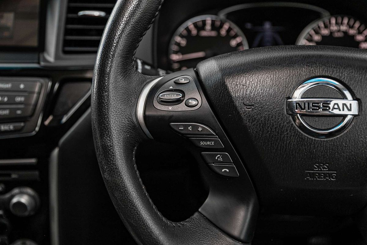 2016 Nissan Pathfinder ST R52