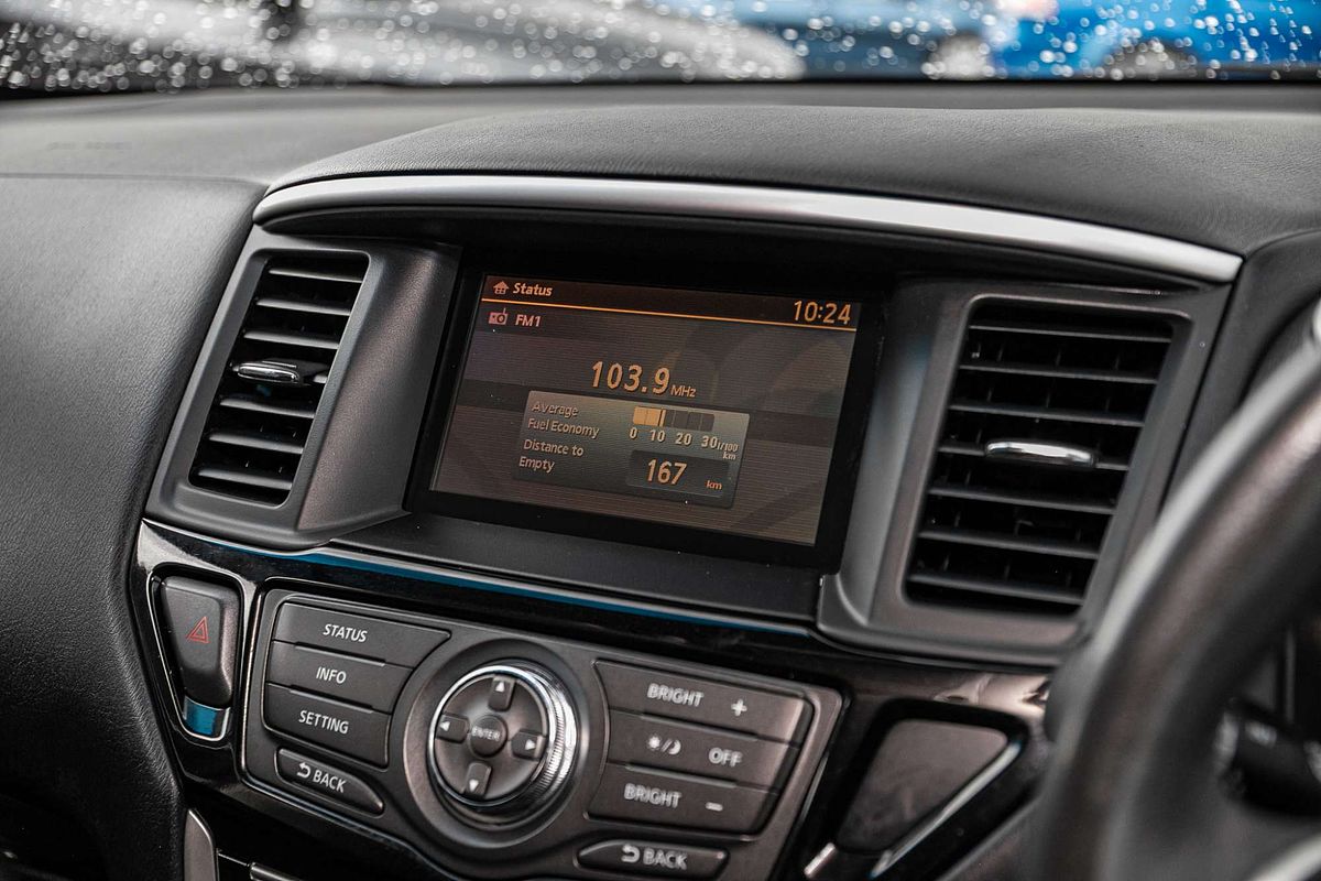 2016 Nissan Pathfinder ST R52