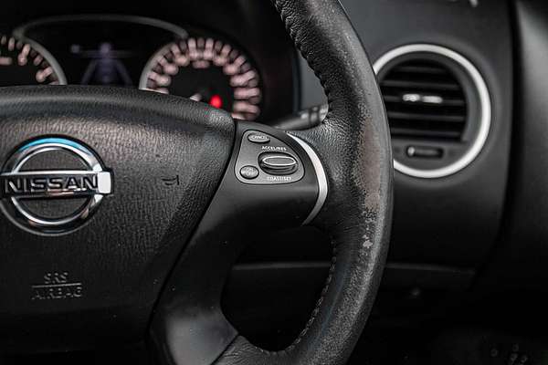 2016 Nissan Pathfinder ST R52